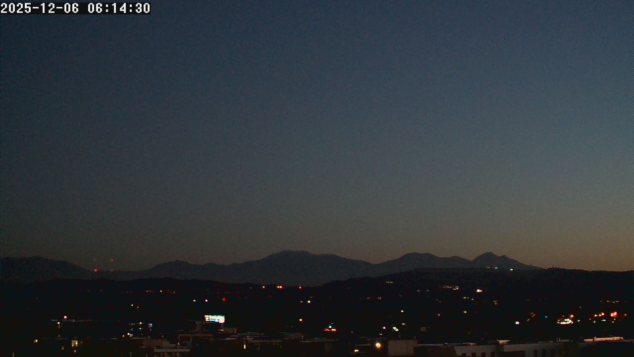 Thumbnail for current weather camera view from LSN06 - California State University Fullerton in Fullerton, California