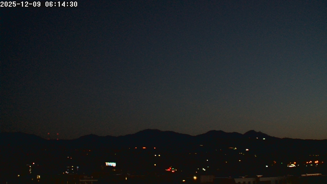 Thumbnail for current weather camera view from LSN06 - California State University Fullerton in Fullerton, California