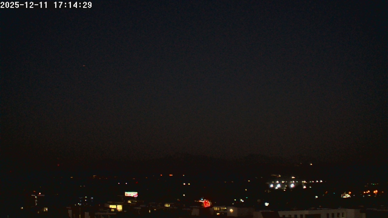 Thumbnail for current weather camera view from LSN06 - California State University Fullerton in Fullerton, California