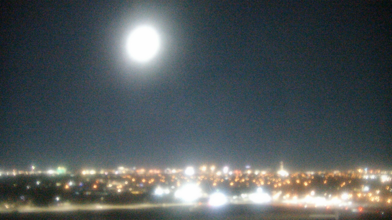 Thumbnail for current weather camera view from Southeast Career Technical Academy in Paradise, Nevada