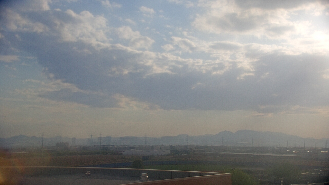 Thumbnail for current weather camera view from Sierra Vista HS in Las Vegas, Nevada