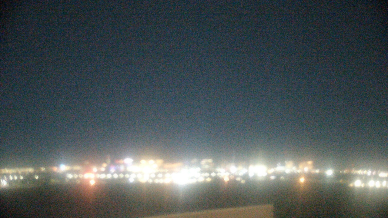 Thumbnail for current weather camera view from Sierra Vista HS in Las Vegas, Nevada