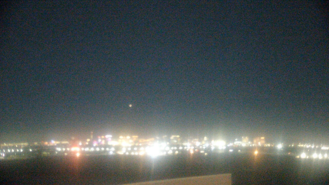 Thumbnail for current weather camera view from Sierra Vista HS in Las Vegas, Nevada
