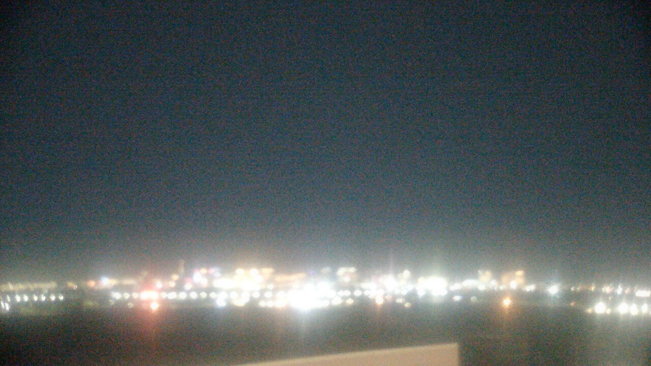 Thumbnail for current weather camera view from Sierra Vista HS in Las Vegas, Nevada