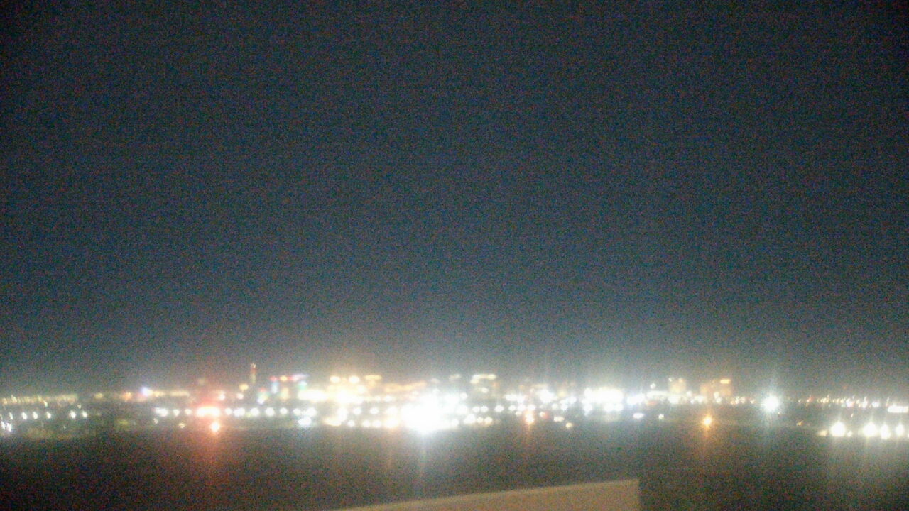 Thumbnail for current weather camera view from Sierra Vista HS in Las Vegas, Nevada