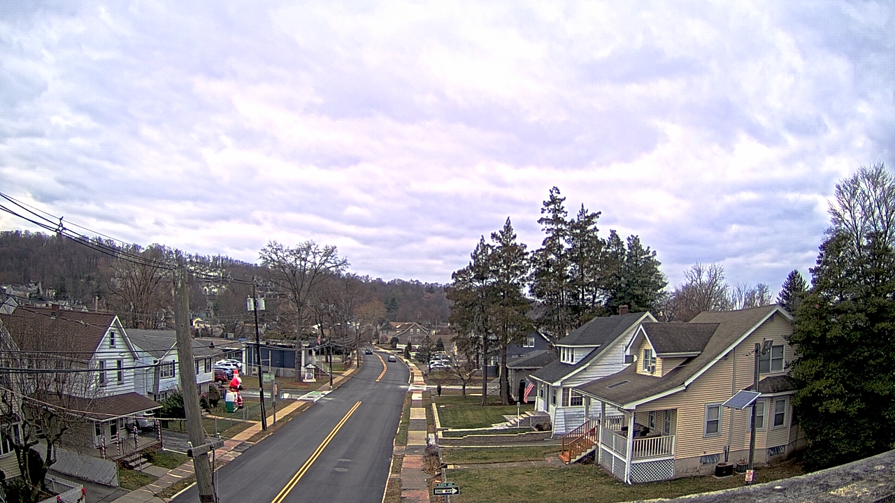 Thumbnail for current weather camera view from Little Falls School #3 in Little Falls, New Jersey