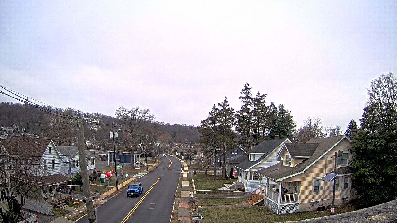 Thumbnail for current weather camera view from Little Falls School #3 in Little Falls, New Jersey