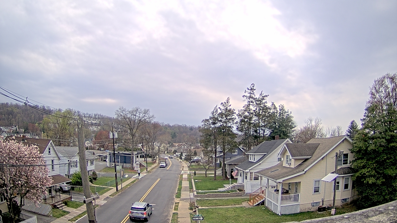 Thumbnail for current weather camera view from Little Falls School #3 in Little Falls, New Jersey