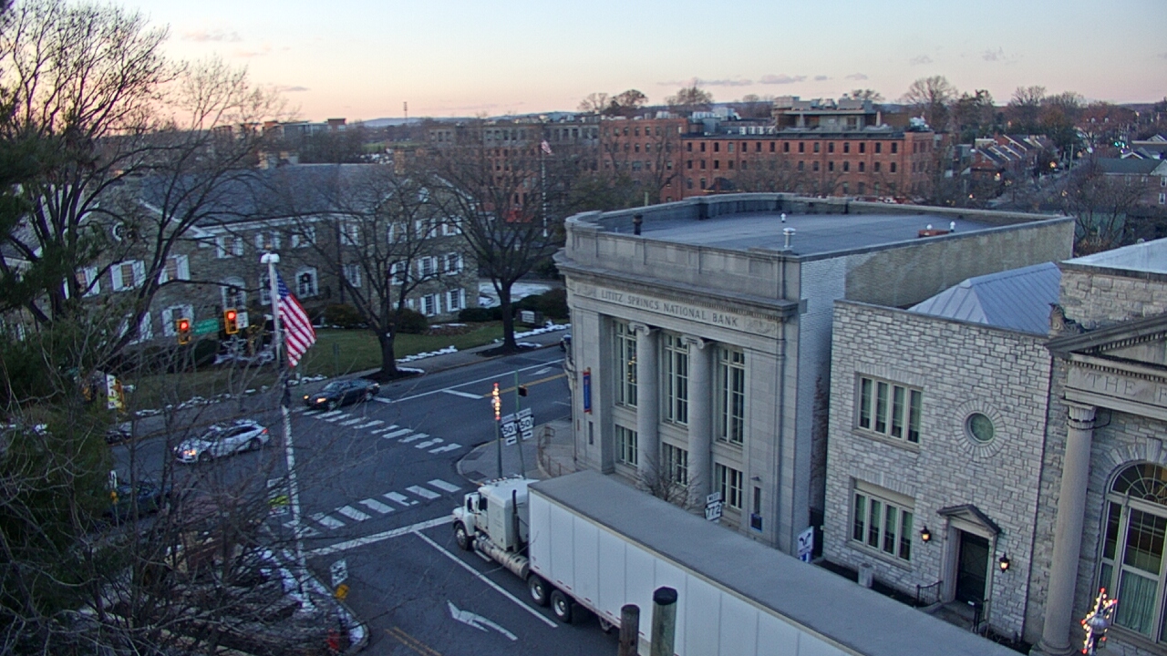 Thumbnail for current weather camera view from Lititz Springs Inn & Spa in Lititz, Pennsylvania