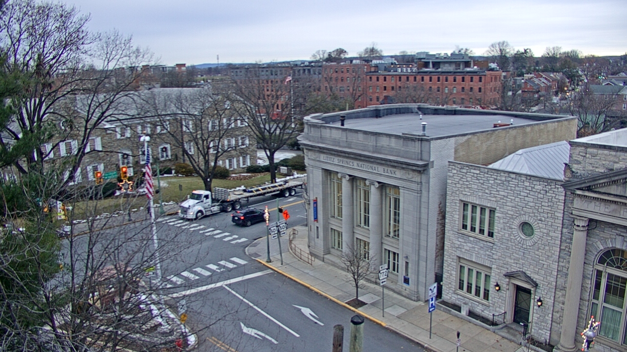 Thumbnail for current weather camera view from Lititz Springs Inn & Spa in Lititz, Pennsylvania