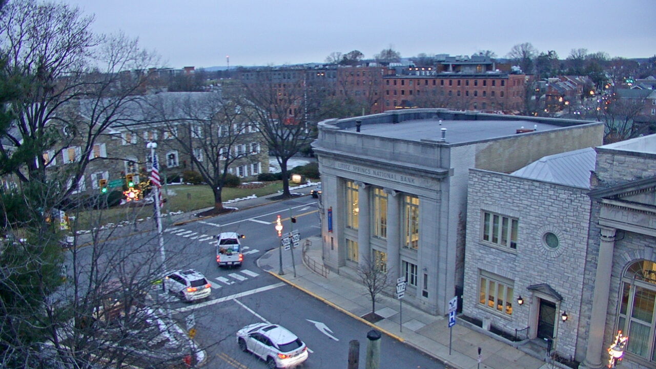 Thumbnail for current weather camera view from Lititz Springs Inn & Spa in Lititz, Pennsylvania