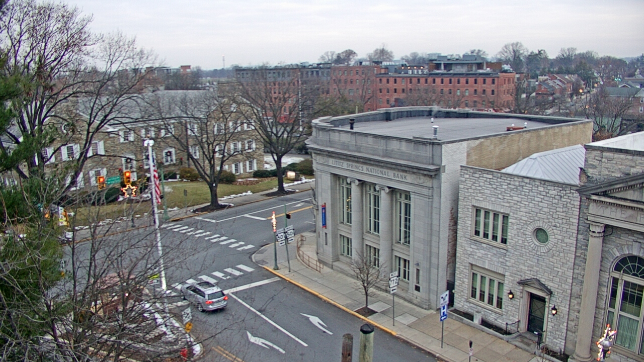 Thumbnail for current weather camera view from Lititz Springs Inn & Spa in Lititz, Pennsylvania