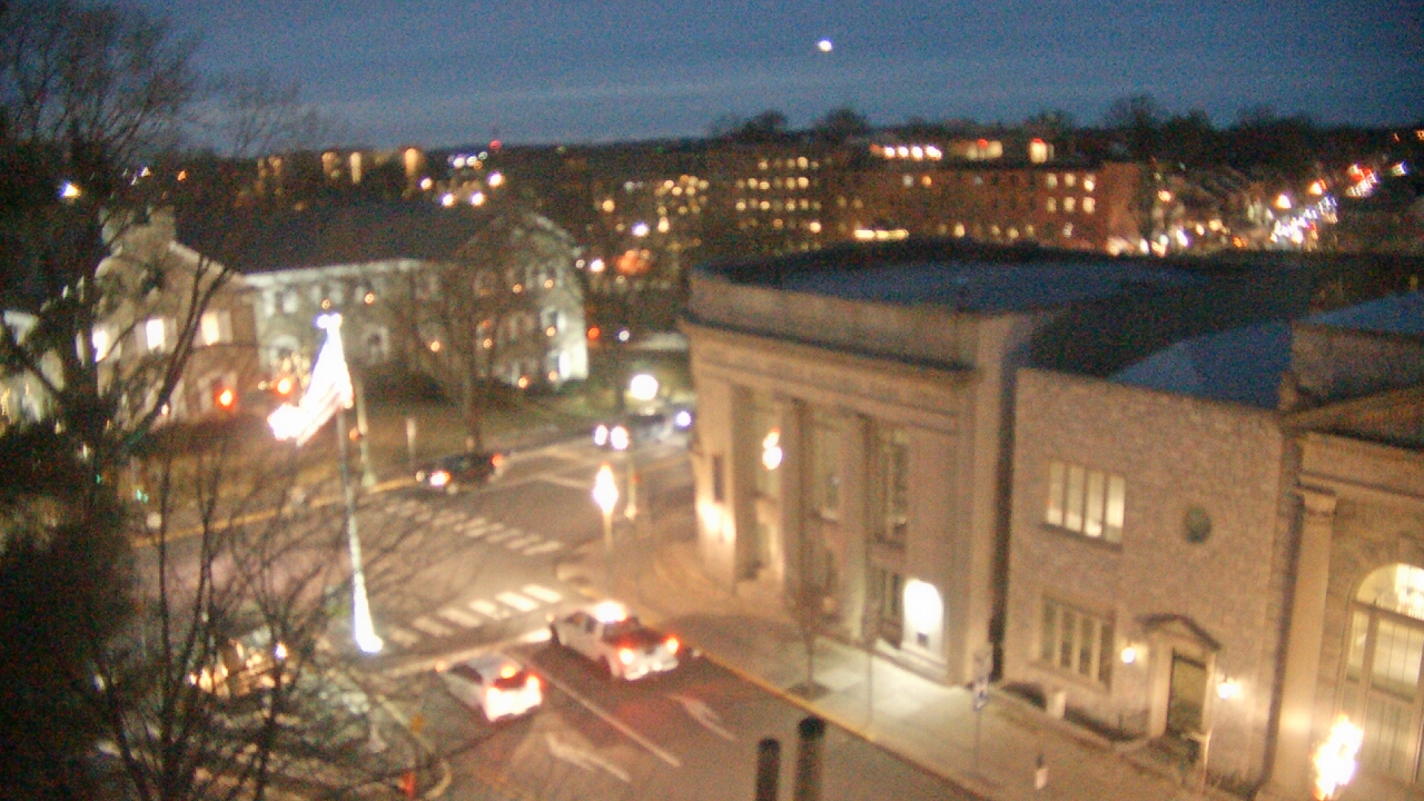 Thumbnail for current weather camera view from Lititz Springs Inn & Spa in Lititz, Pennsylvania