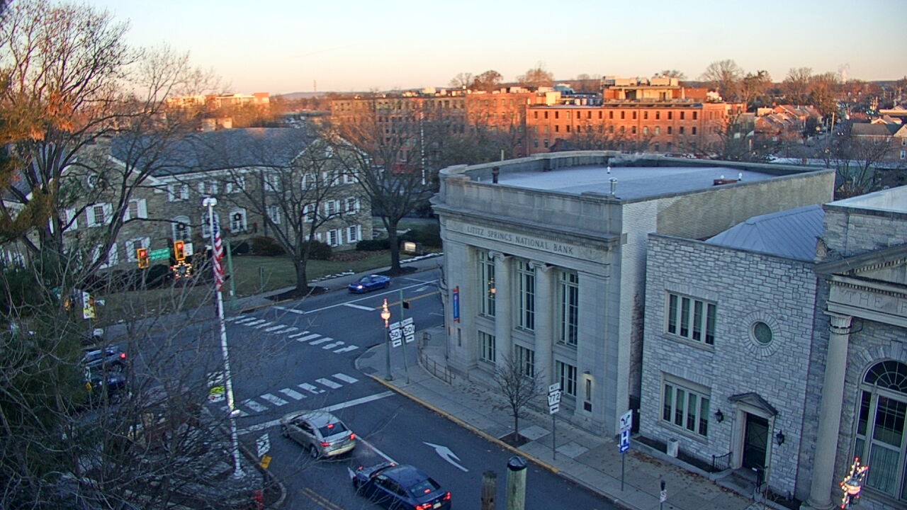 Thumbnail for current weather camera view from Lititz Springs Inn & Spa in Lititz, Pennsylvania