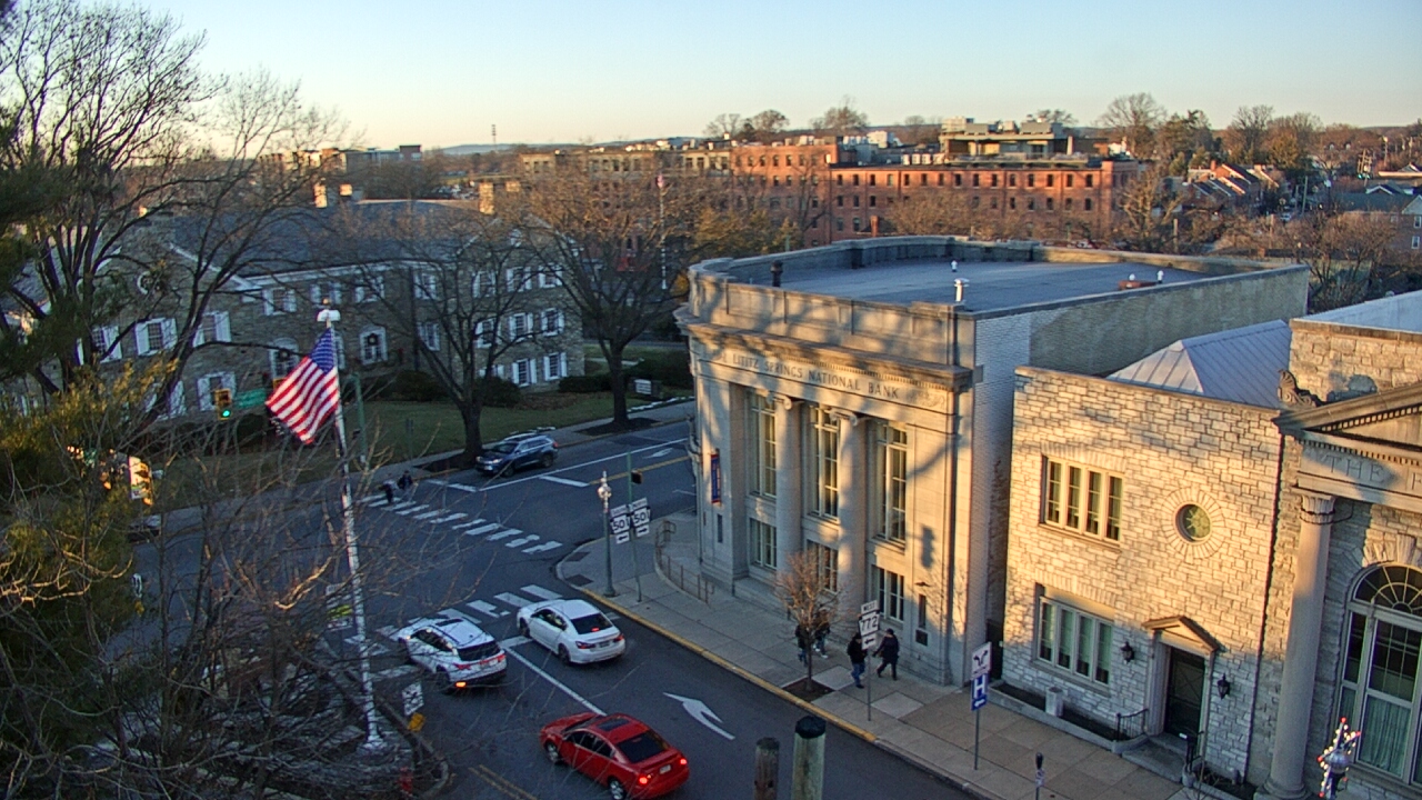Thumbnail for current weather camera view from Lititz Springs Inn & Spa in Lititz, Pennsylvania