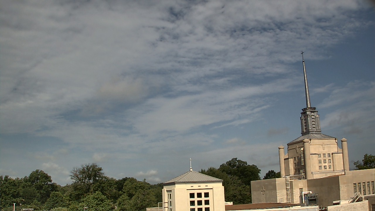 Thumbnail for current weather camera view from Christ The King School in Lexington, Kentucky