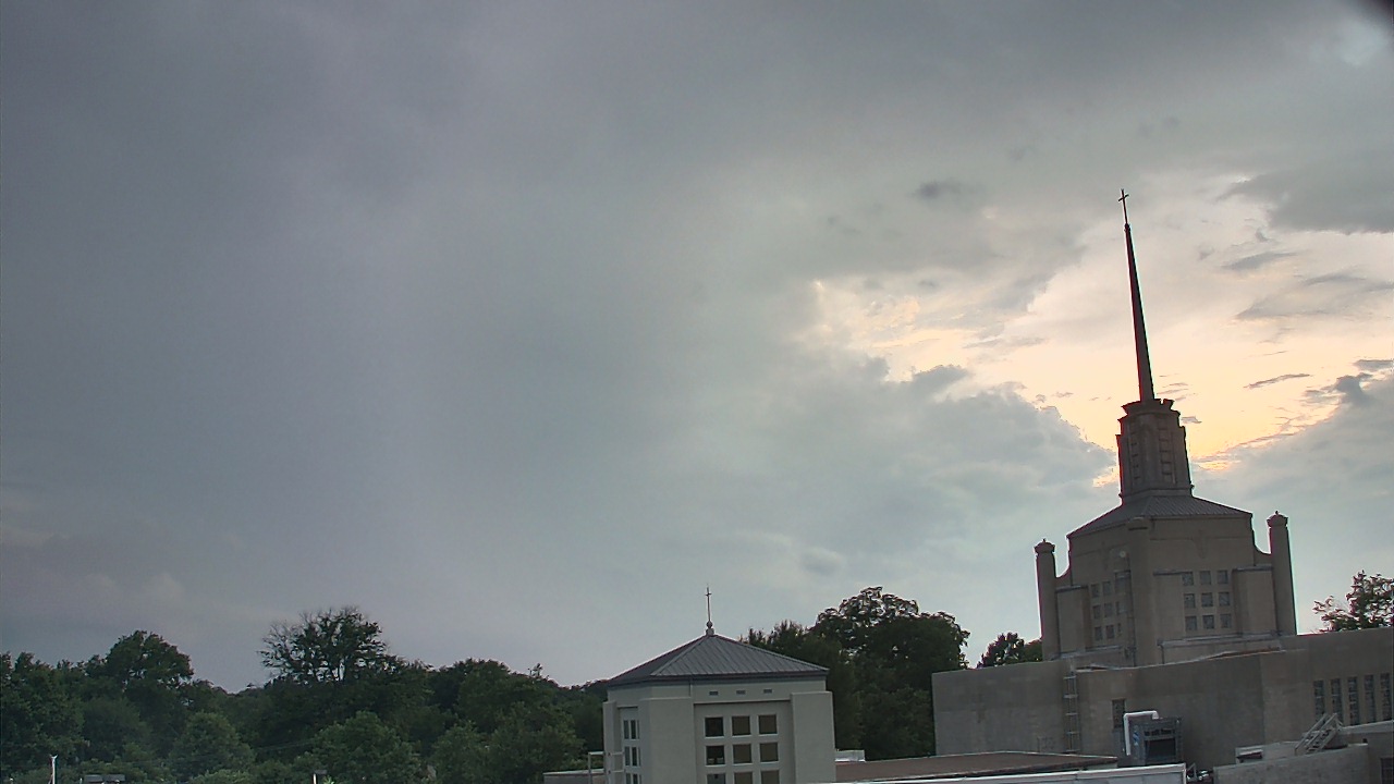 Thumbnail for current weather camera view from Christ The King School in Lexington, Kentucky