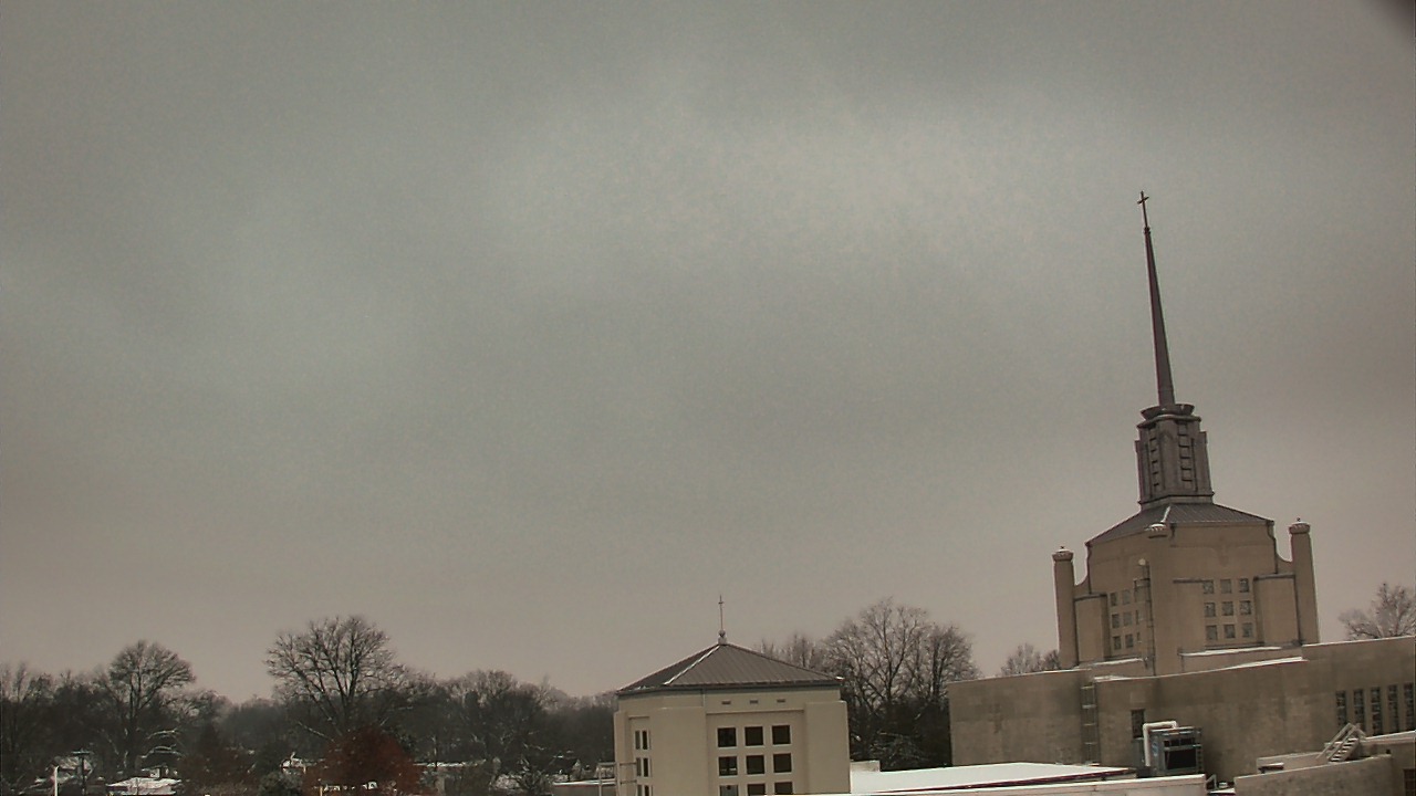 Thumbnail for current weather camera view from Christ The King School in Lexington, Kentucky