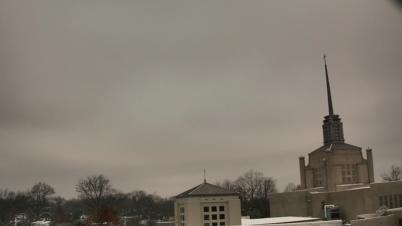 Thumbnail for current weather camera view from Christ The King School in Lexington, Kentucky