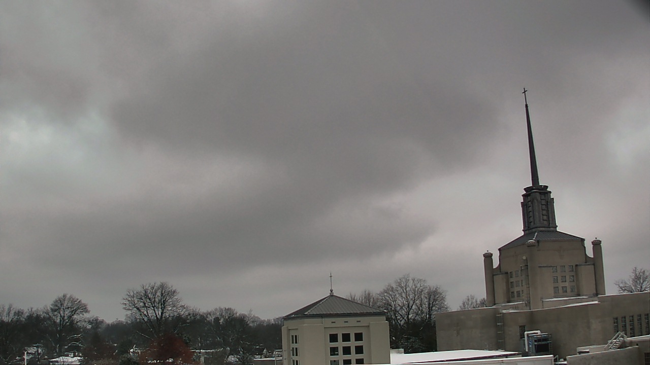 Thumbnail for current weather camera view from Christ The King School in Lexington, Kentucky
