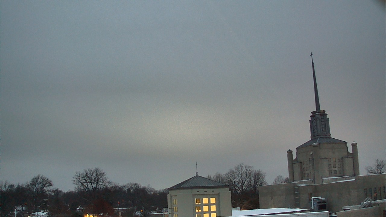 Thumbnail for current weather camera view from Christ The King School in Lexington, Kentucky