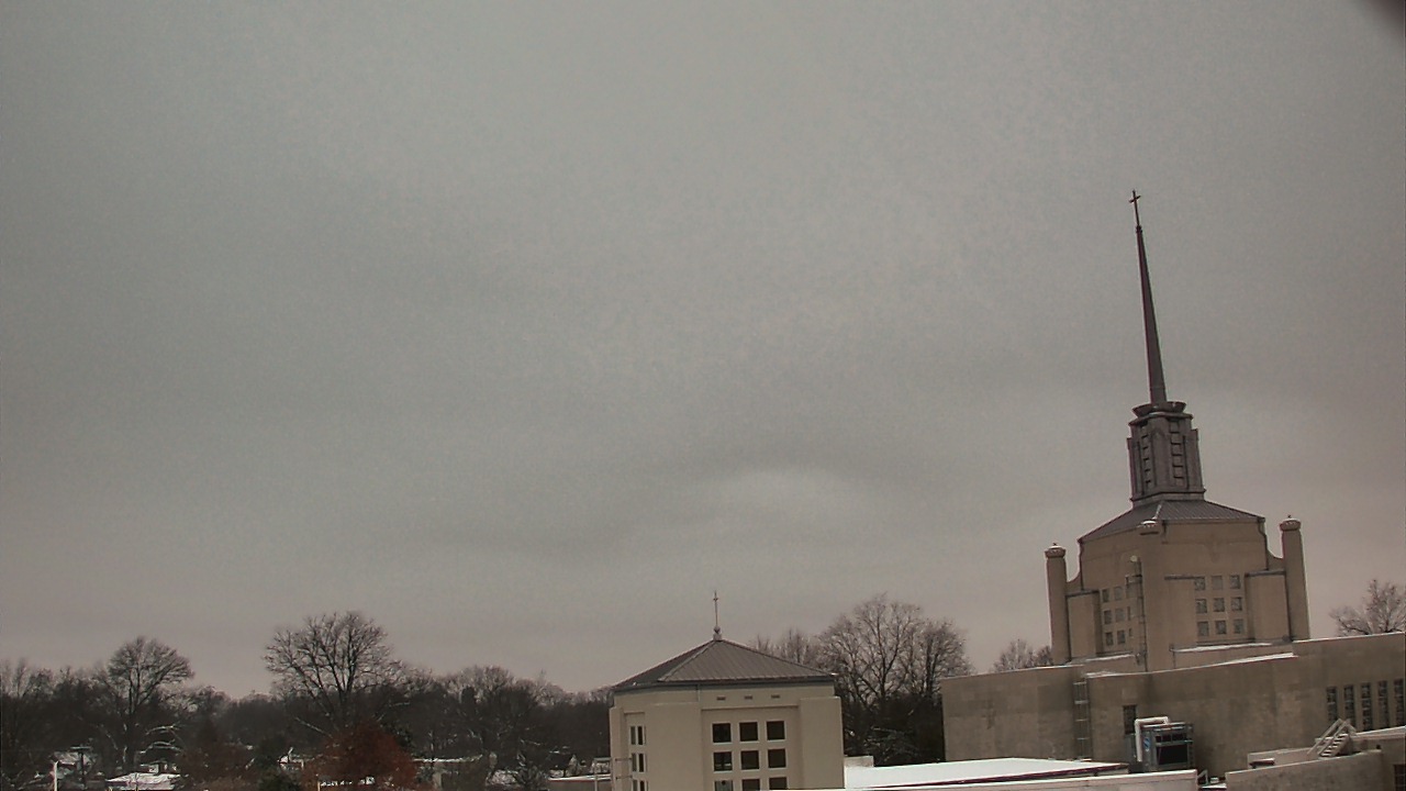Thumbnail for current weather camera view from Christ The King School in Lexington, Kentucky