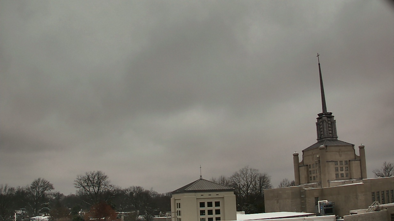Thumbnail for current weather camera view from Christ The King School in Lexington, Kentucky