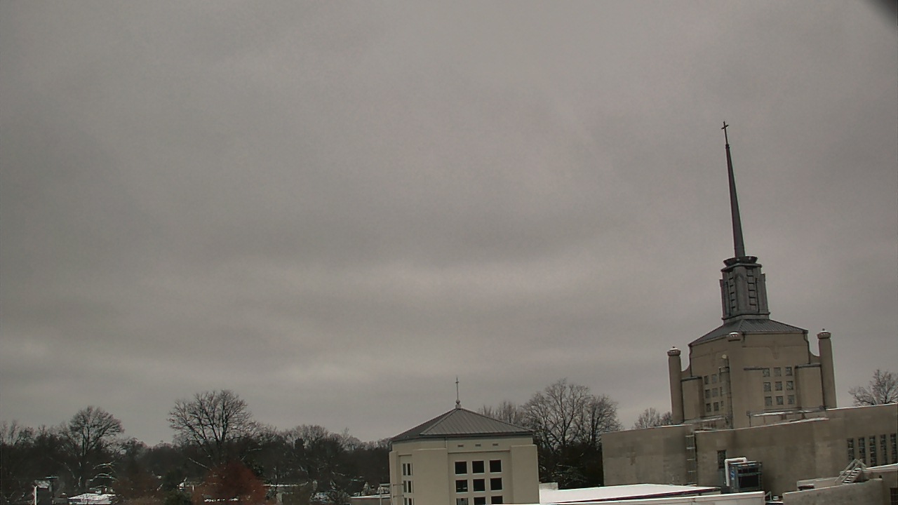 Thumbnail for current weather camera view from Christ The King School in Lexington, Kentucky