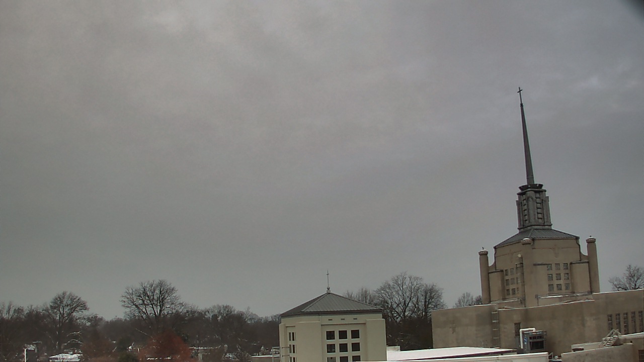 Thumbnail for current weather camera view from Christ The King School in Lexington, Kentucky