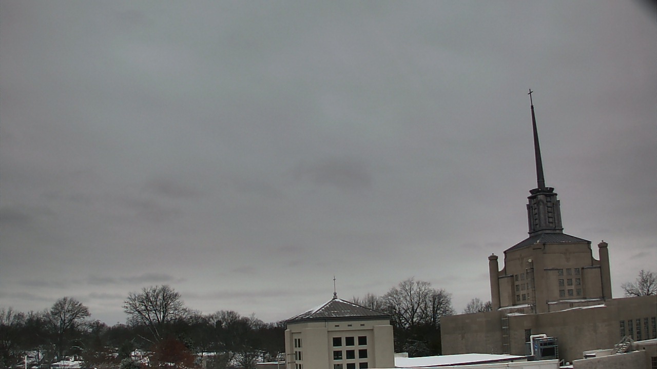Thumbnail for current weather camera view from Christ The King School in Lexington, Kentucky