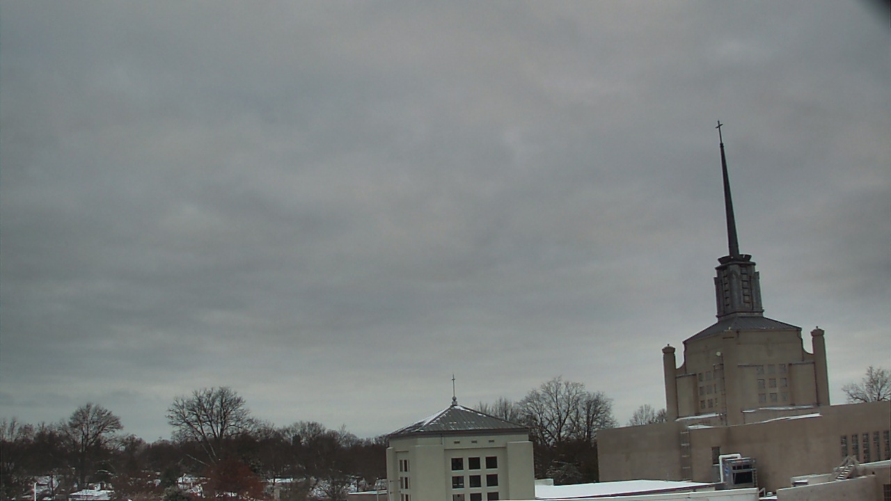 Thumbnail for current weather camera view from Christ The King School in Lexington, Kentucky