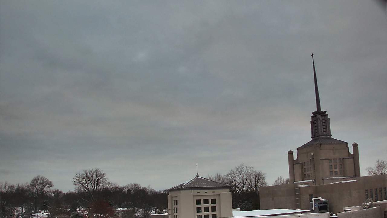 Thumbnail for current weather camera view from Christ The King School in Lexington, Kentucky