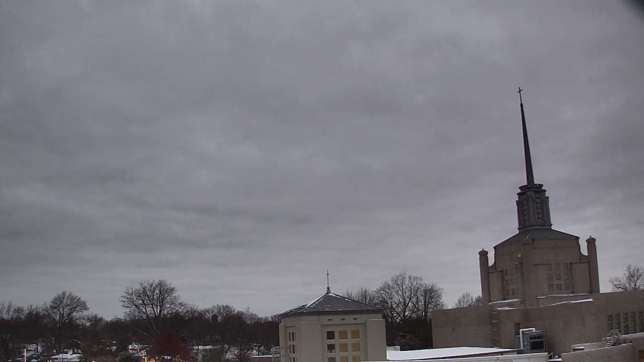 Thumbnail for current weather camera view from Christ The King School in Lexington, Kentucky