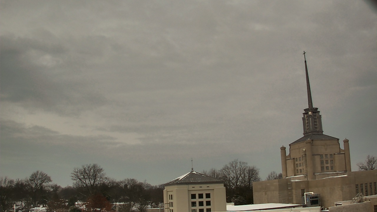 Thumbnail for current weather camera view from Christ The King School in Lexington, Kentucky