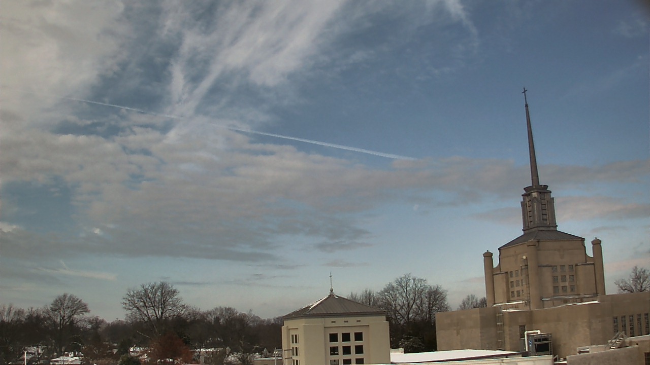 Thumbnail for current weather camera view from Christ The King School in Lexington, Kentucky