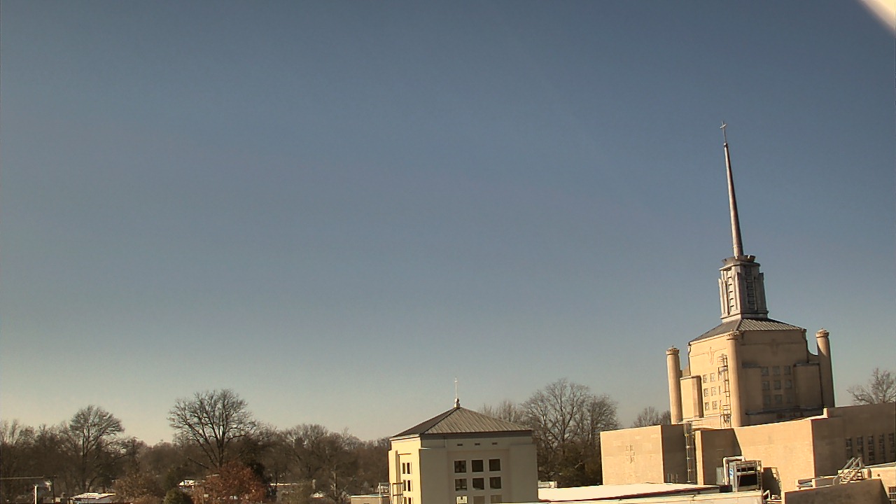 Thumbnail for current weather camera view from Christ The King School in Lexington, Kentucky
