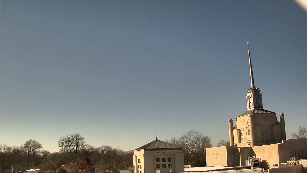 Thumbnail for current weather camera view from Christ The King School in Lexington, Kentucky