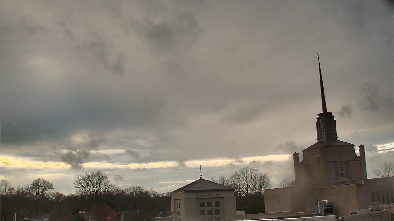 Thumbnail for current weather camera view from Christ The King School in Lexington, Kentucky