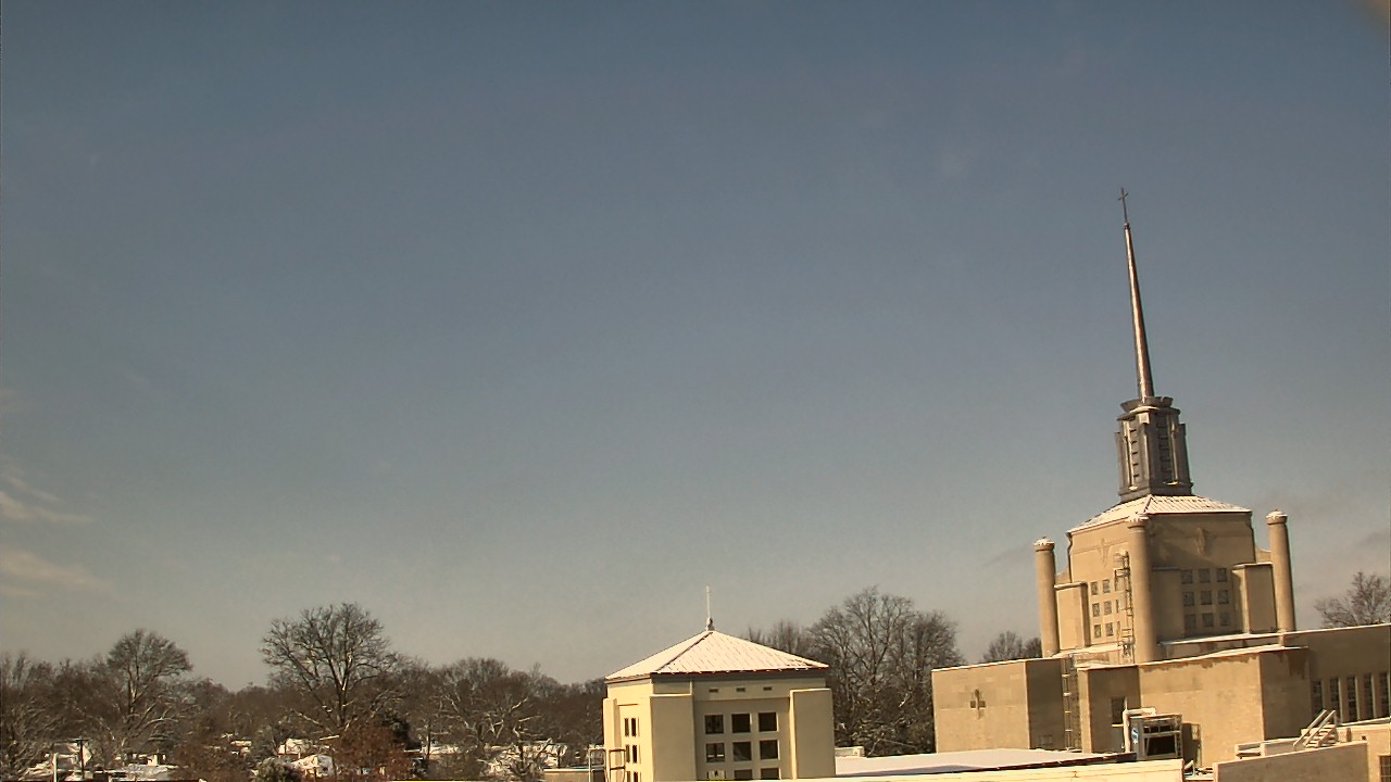 Thumbnail for current weather camera view from Christ The King School in Lexington, Kentucky
