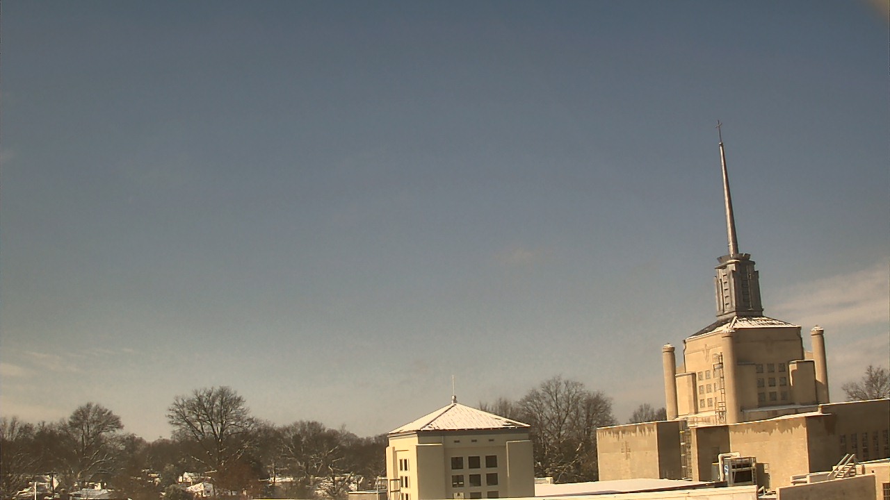 Thumbnail for current weather camera view from Christ The King School in Lexington, Kentucky