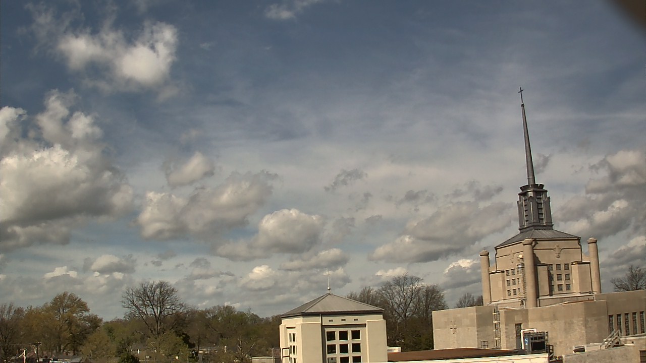 Thumbnail for current weather camera view from Christ The King School in Lexington, Kentucky