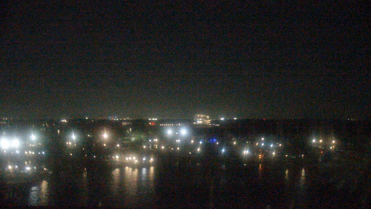Thumbnail for current weather camera view from Mahaffey Theater in St. Petersburg, Florida