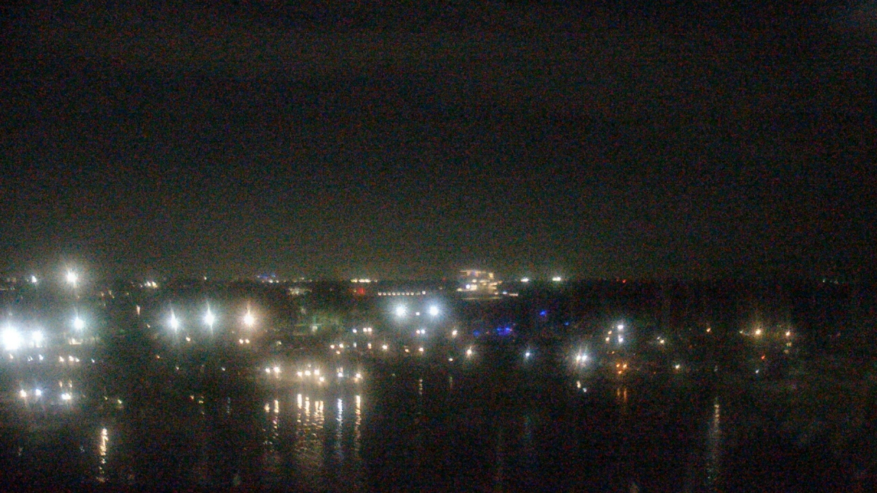 Thumbnail for current weather camera view from Mahaffey Theater in St. Petersburg, Florida