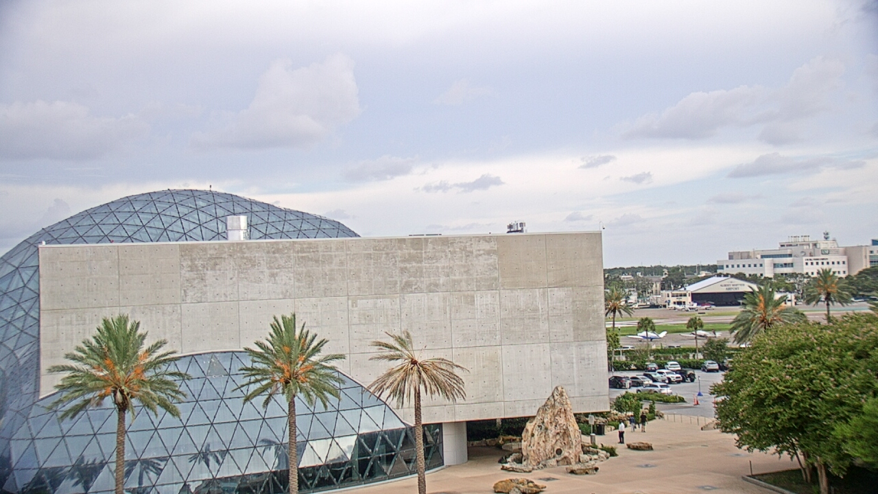 Thumbnail for current weather camera view from Mahaffey Theater in St. Petersburg, Florida