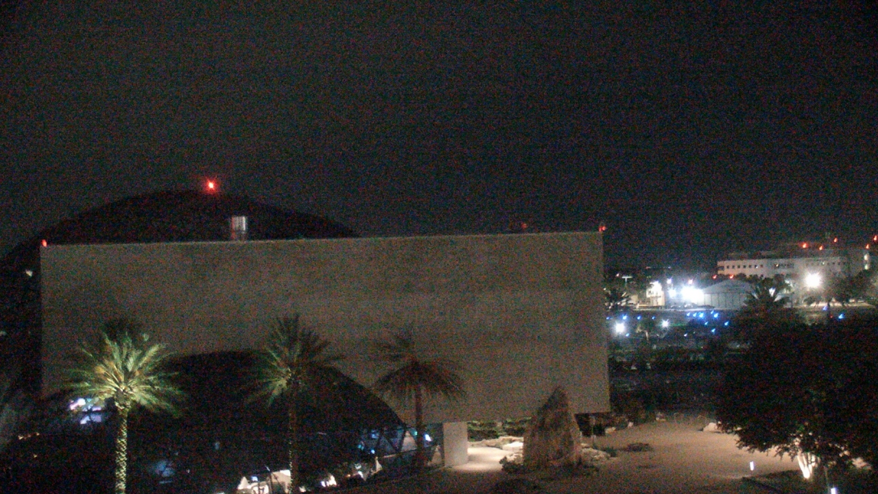 Thumbnail for current weather camera view from Mahaffey Theater in St. Petersburg, Florida