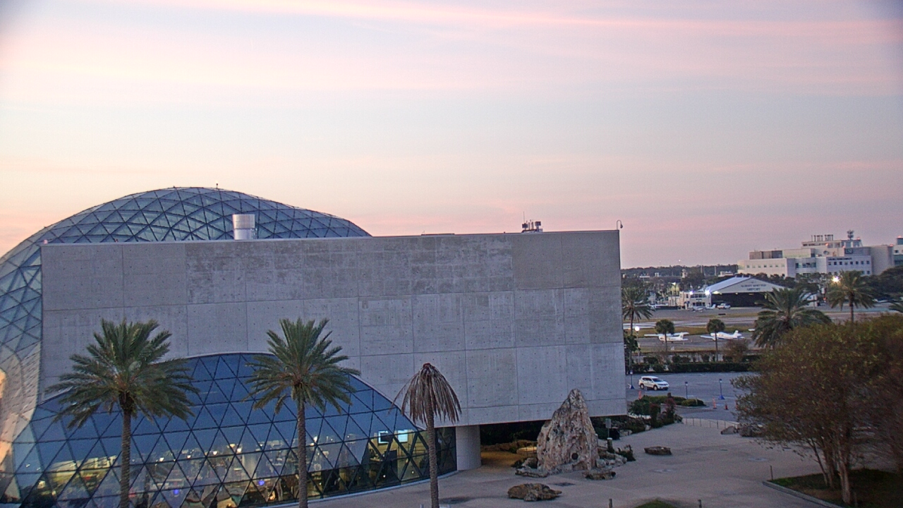 Thumbnail for current weather camera view from Mahaffey Theater in St. Petersburg, Florida