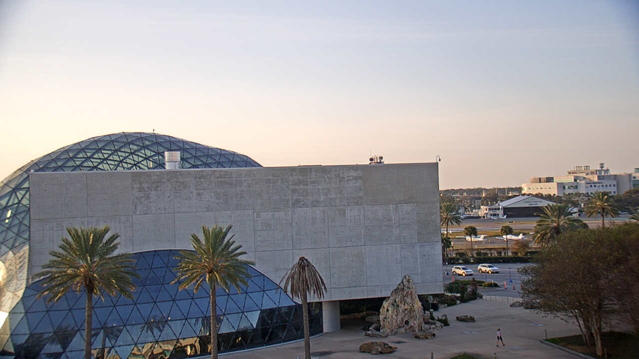 Thumbnail for current weather camera view from Mahaffey Theater in St. Petersburg, Florida
