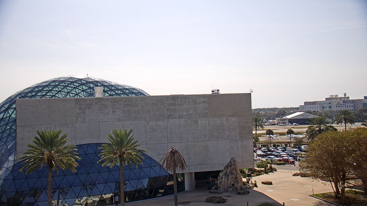 Thumbnail for current weather camera view from Mahaffey Theater in St. Petersburg, Florida