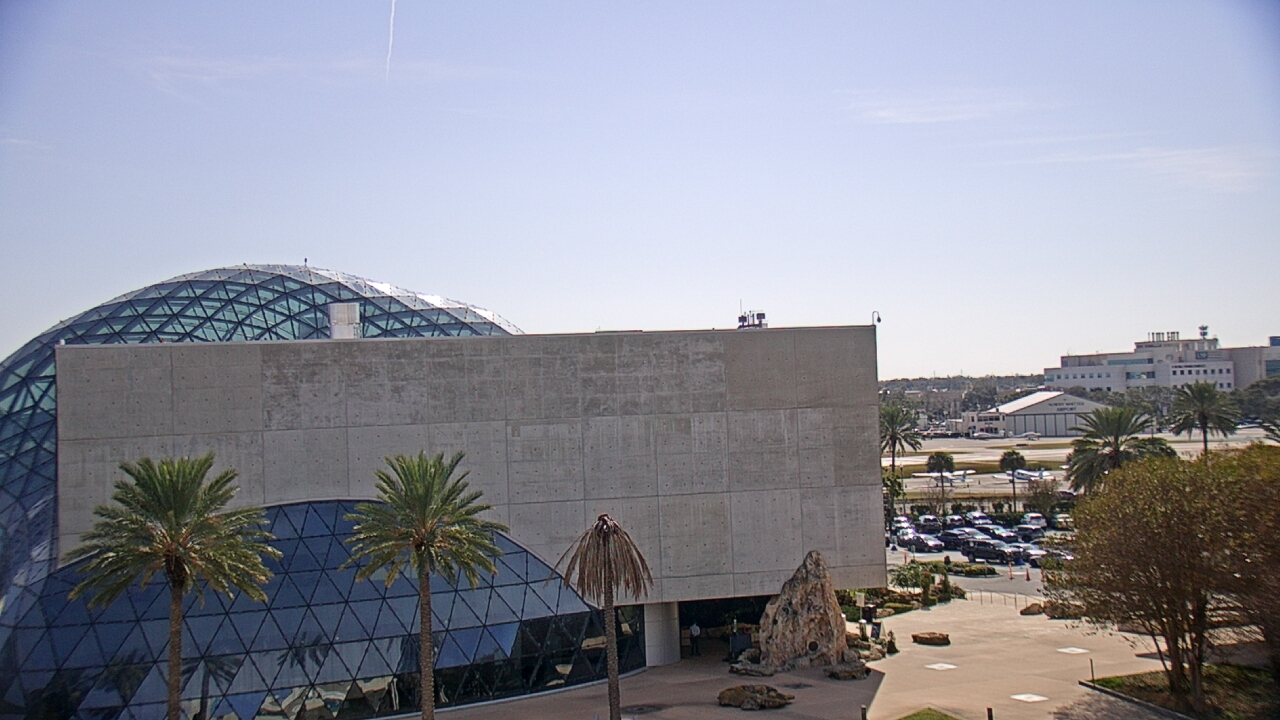 Thumbnail for current weather camera view from Mahaffey Theater in St. Petersburg, Florida