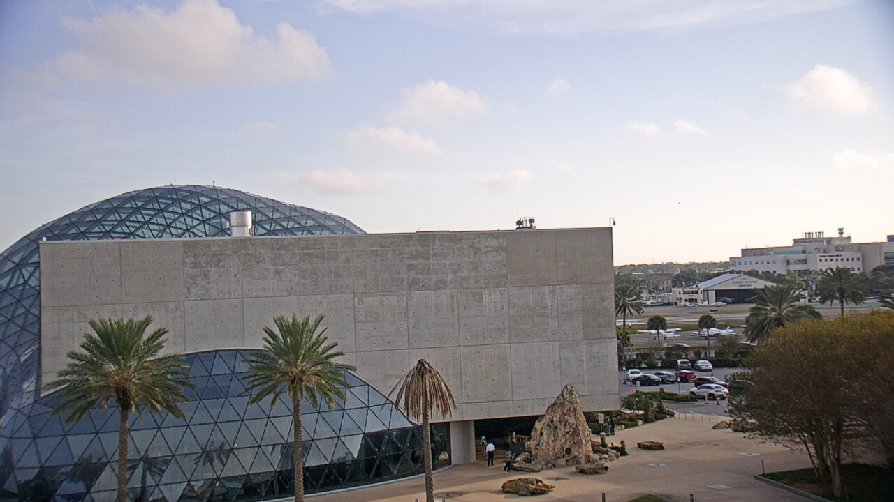 Thumbnail for current weather camera view from Mahaffey Theater in St. Petersburg, Florida
